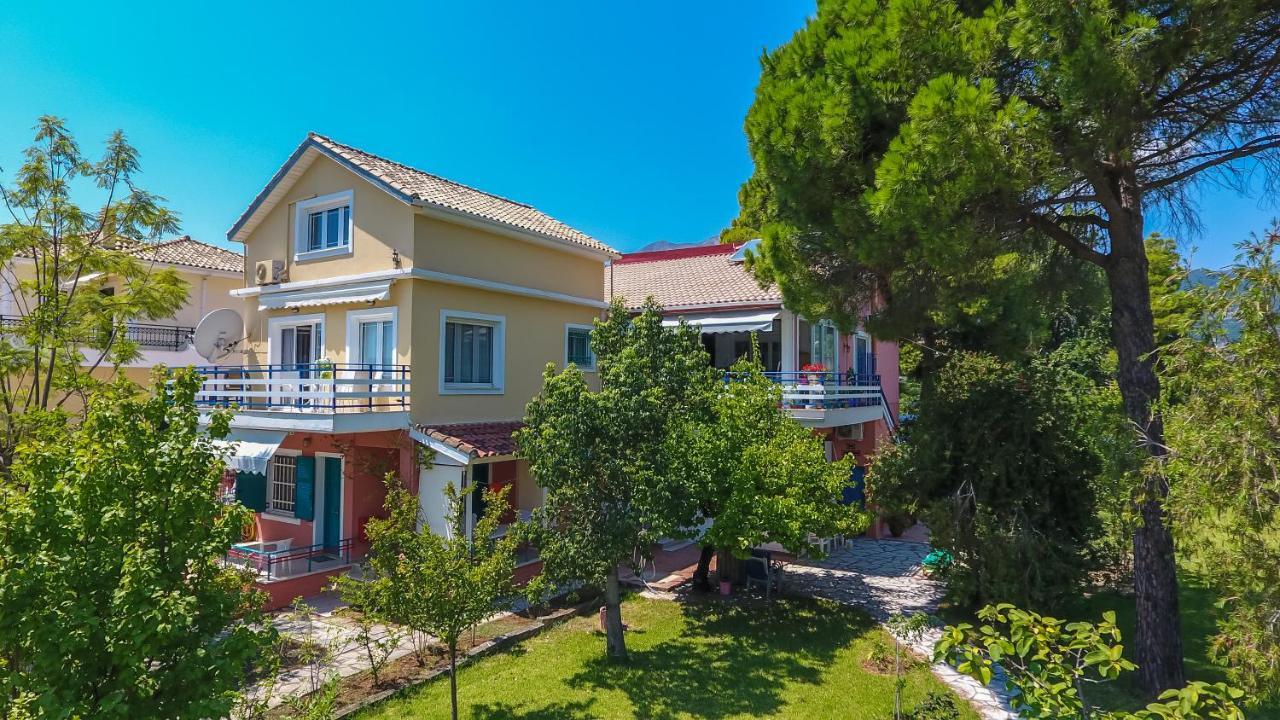 Palmyra Beachfront Studios Nydri  Exterior photo
